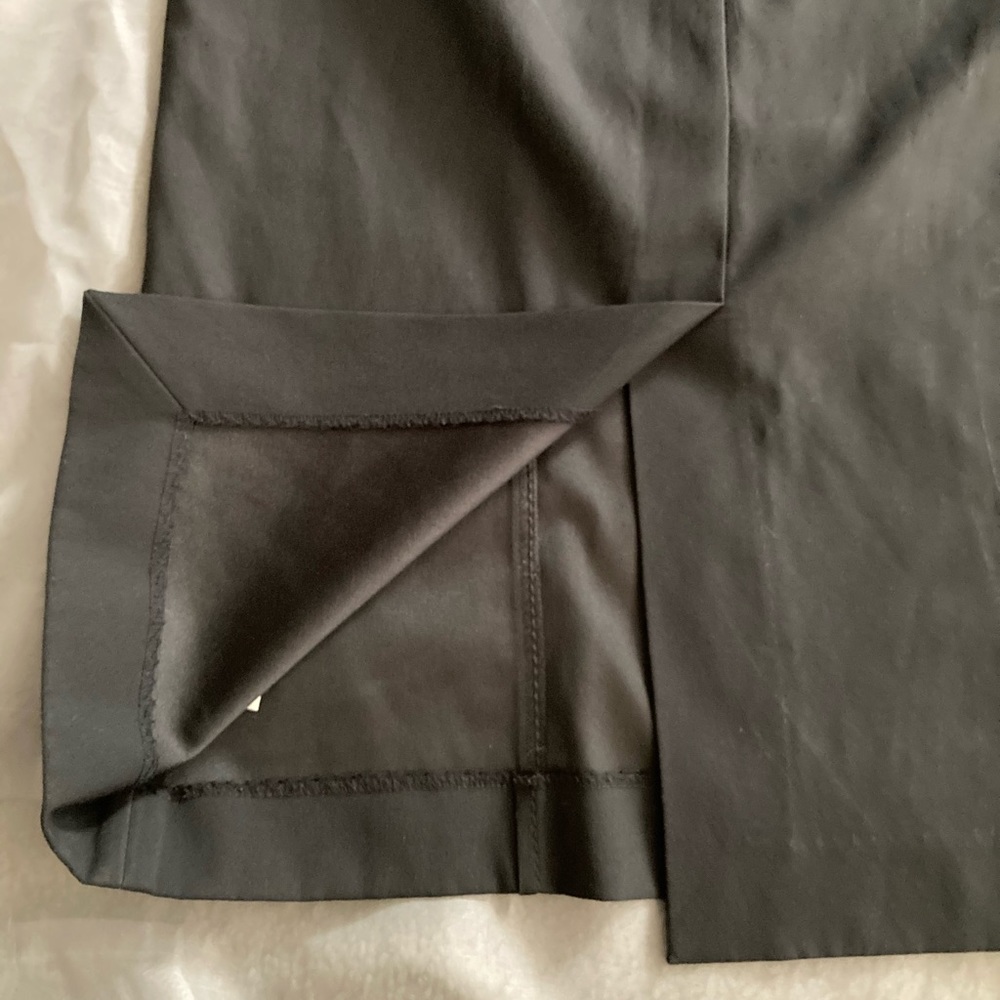 Black skirt - Picture 9 of 11